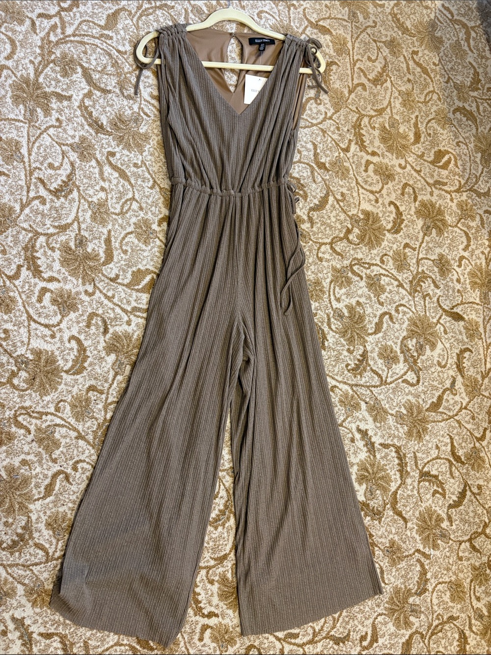 Ribbed Wide-Leg Jumpsuit